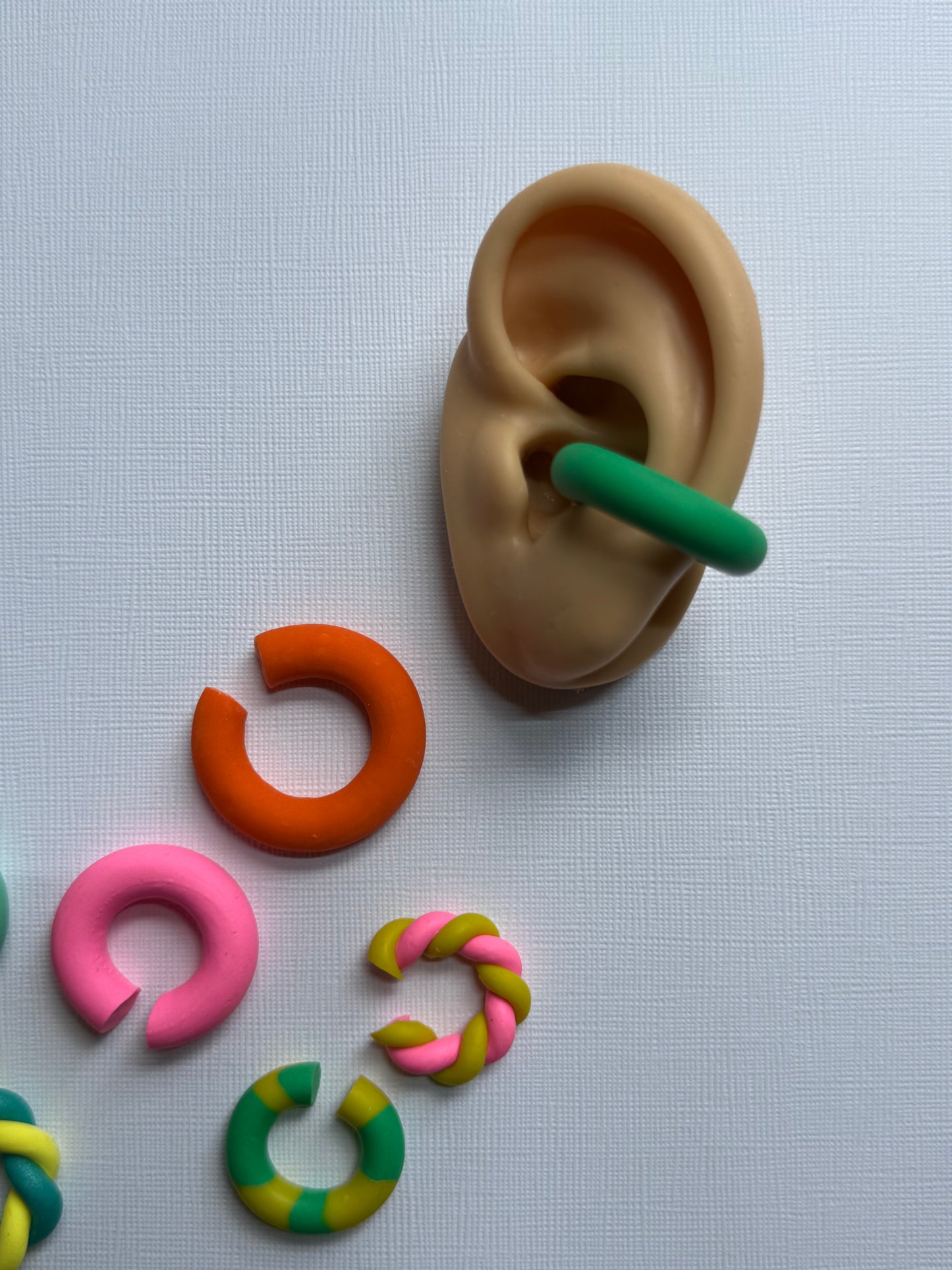Ear cuff
