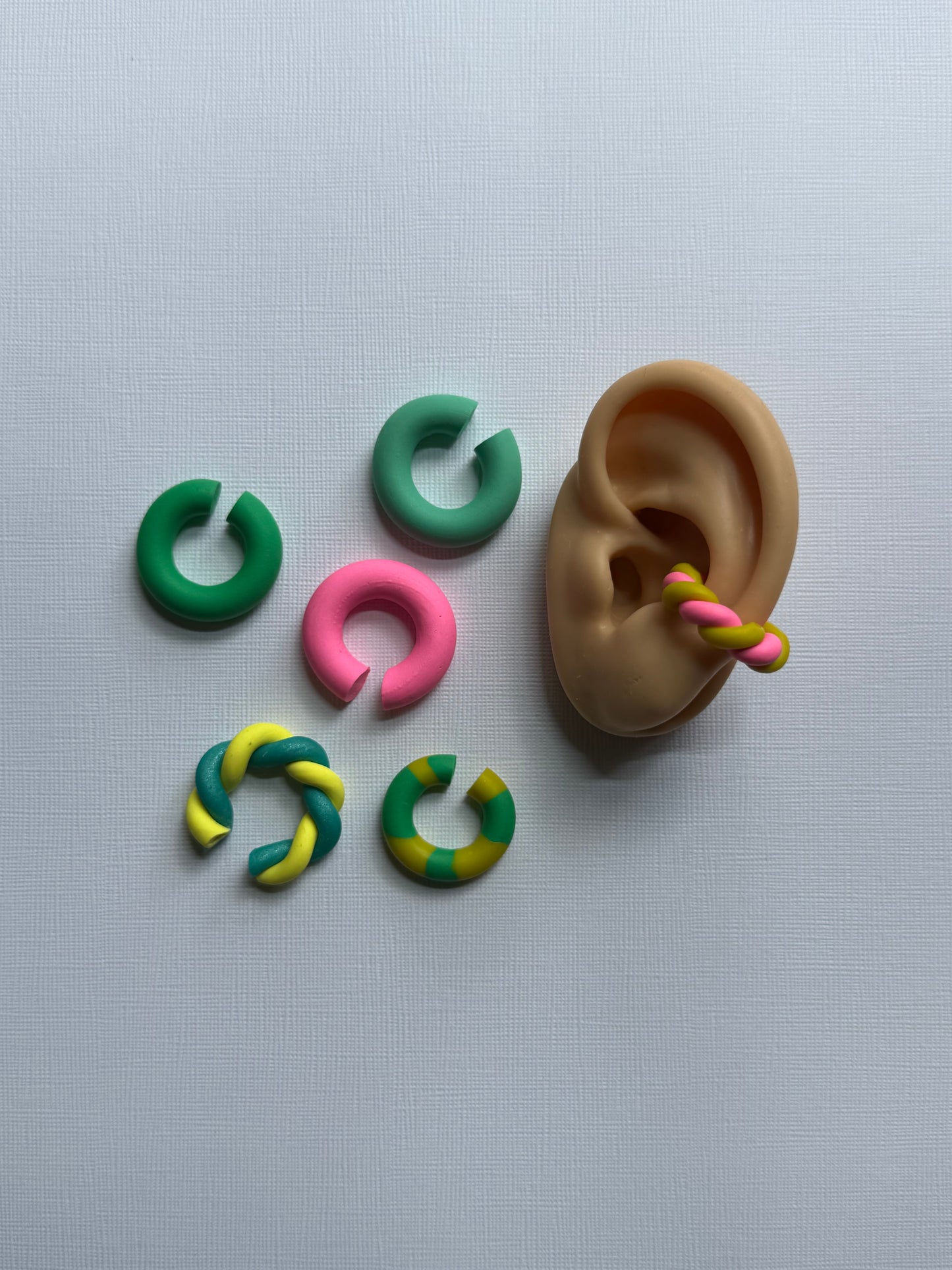 Ear cuff
