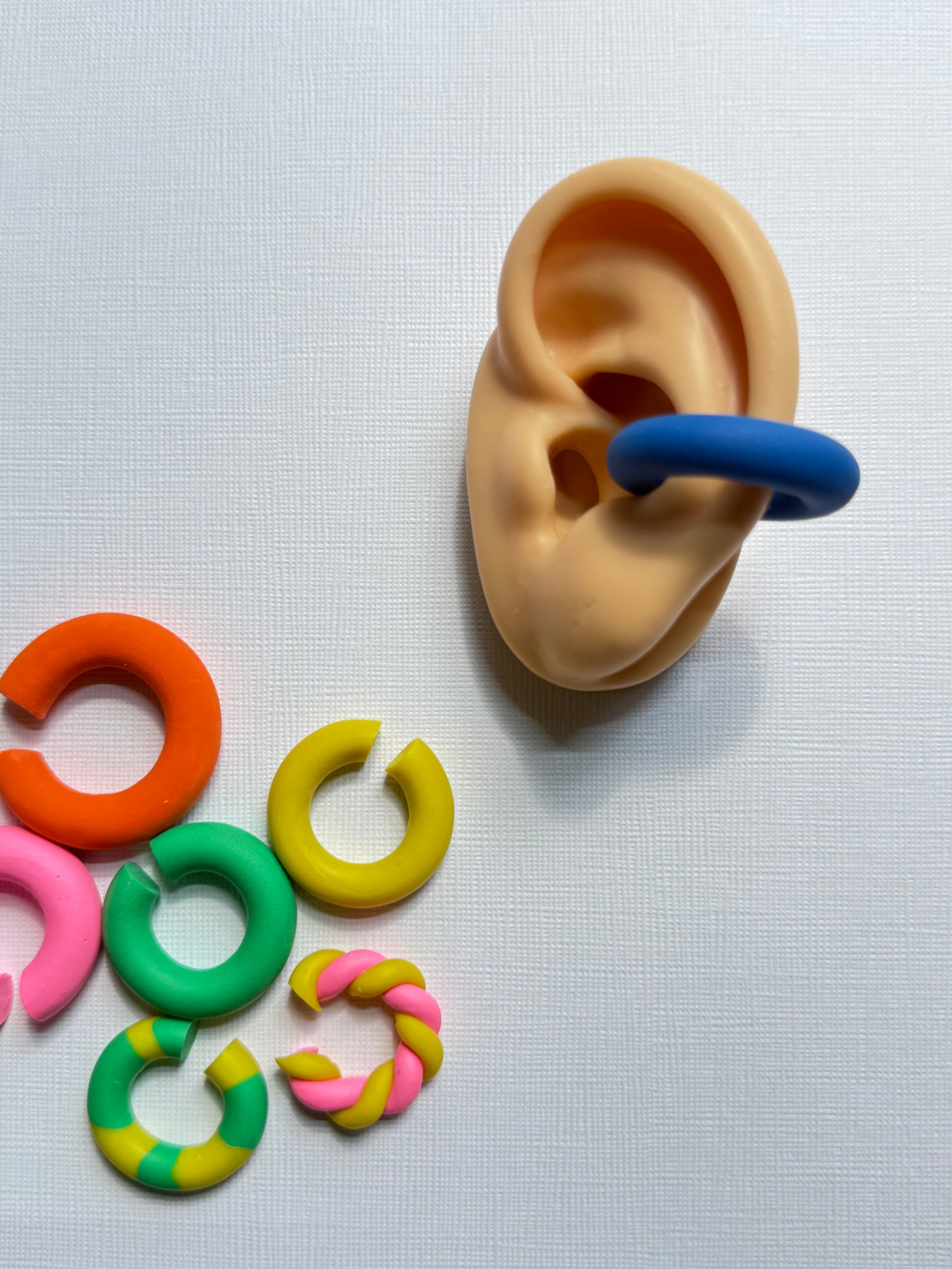 Ear cuff
